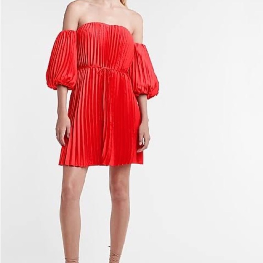 Red puffer sleeve mini dress